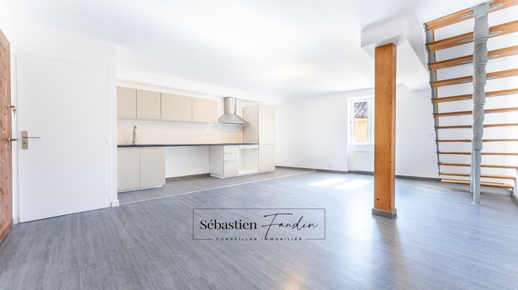 Ma-Cabane - Vente Appartement SOLLIES TOUCAS, 56 m²