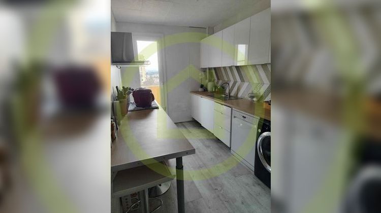 Ma-Cabane - Vente Appartement SORGUES, 78 m²