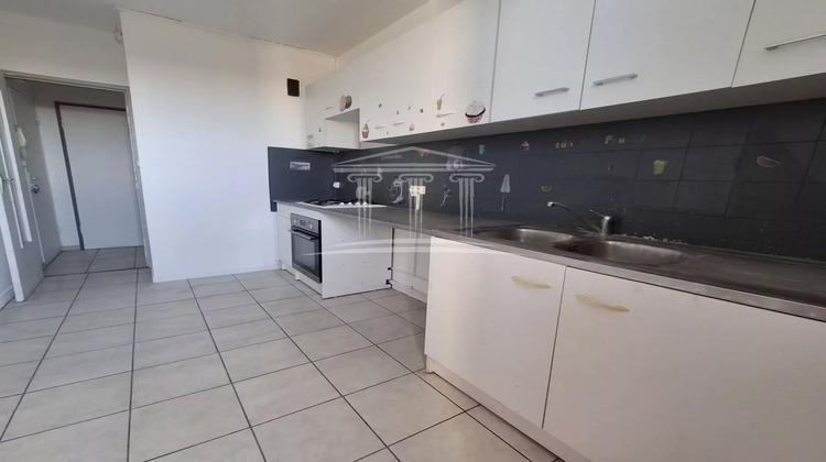 Ma-Cabane - Vente Appartement SORGUES, 57 m²