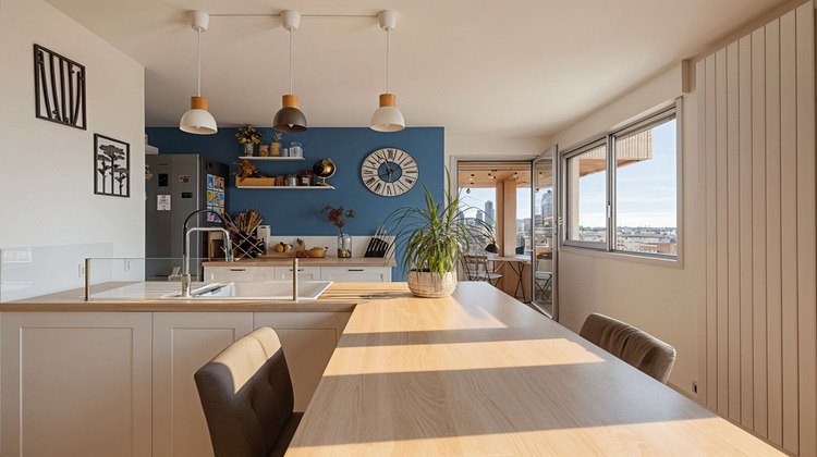 Ma-Cabane - Vente Appartement SURESNES, 93 m²