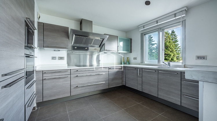 Ma-Cabane - Vente Appartement SURESNES, 81 m²