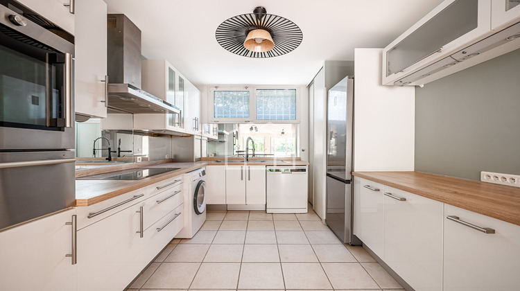 Ma-Cabane - Vente Appartement SURESNES, 122 m²