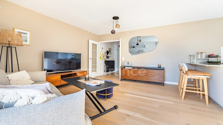 Ma-Cabane - Vente Appartement SURESNES, 59 m²