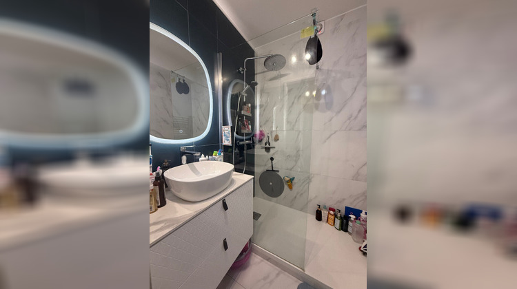 Ma-Cabane - Vente Appartement SURESNES, 61 m²