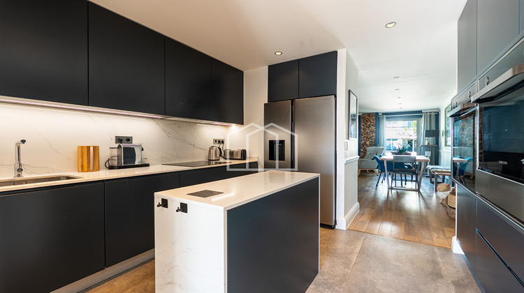 Ma-Cabane - Vente Appartement SURESNES, 105 m²