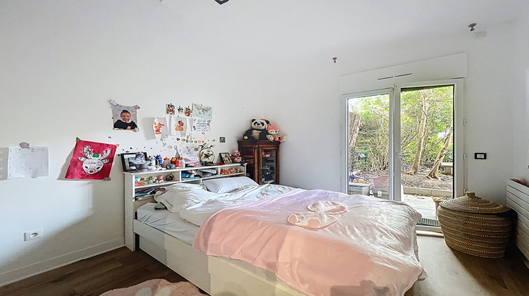Ma-Cabane - Vente Appartement SURESNES, 93 m²