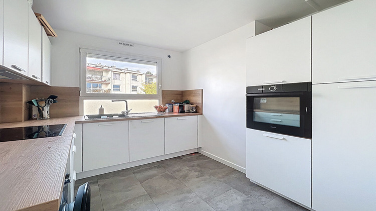 Ma-Cabane - Vente Appartement SURESNES, 72 m²