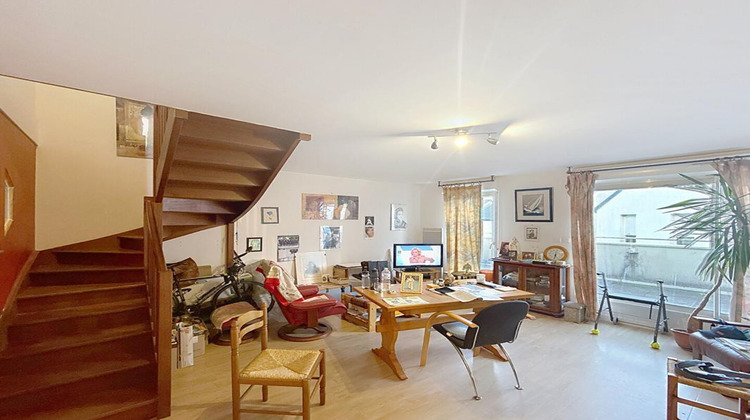 Ma-Cabane - Vente Appartement SURZUR, 67 m²