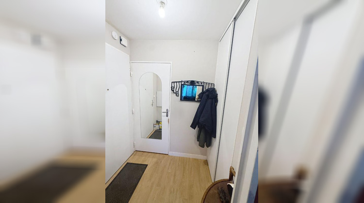 Ma-Cabane - Vente Appartement SURZUR, 67 m²