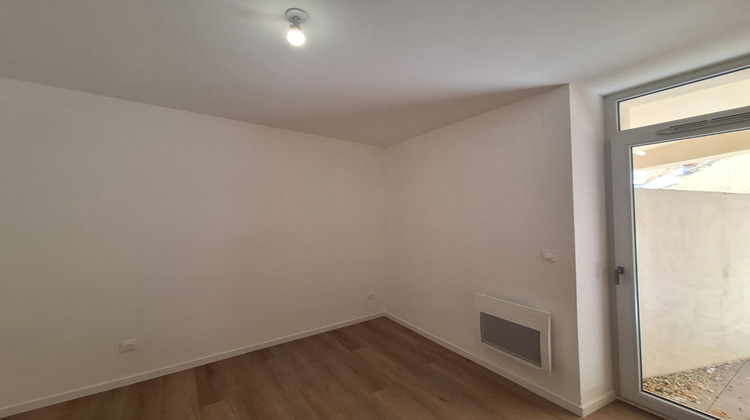 Ma-Cabane - Vente Appartement SUZE-LA-ROUSSE, 88 m²