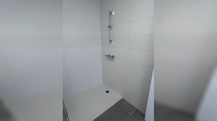 Ma-Cabane - Vente Appartement SUZE-LA-ROUSSE, 53 m²