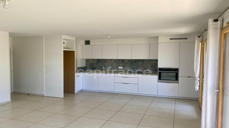Ma-Cabane - Vente Appartement TASSIN LA DEMI LUNE, 71 m²