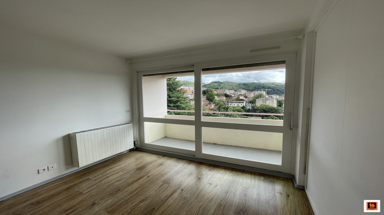 Ma-Cabane - Vente Appartement Thiers, 42 m²