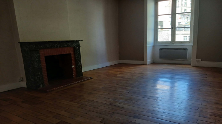 Ma-Cabane - Vente Appartement THIERS, 65 m²