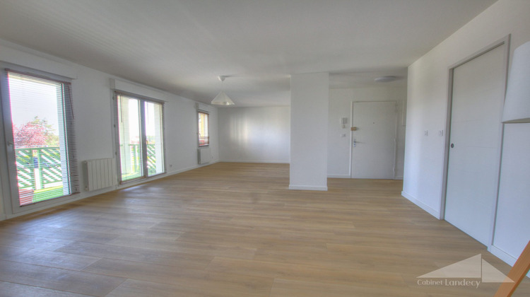 Ma-Cabane - Vente Appartement Thoiry, 84 m²