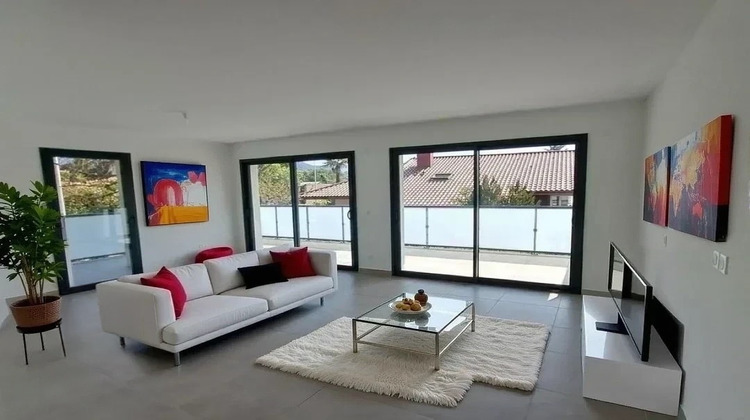 Ma-Cabane - Vente Appartement THONON-LES-BAINS, 79 m²