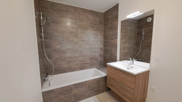 Ma-Cabane - Vente Appartement THONON-LES-BAINS, 79 m²