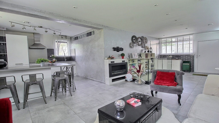 Ma-Cabane - Vente Appartement THONON-LES-BAINS, 64 m²