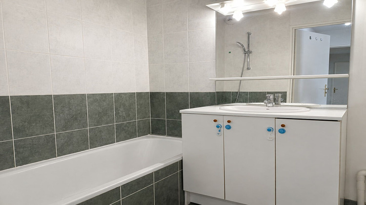 Ma-Cabane - Vente Appartement THONON-LES-BAINS, 68 m²
