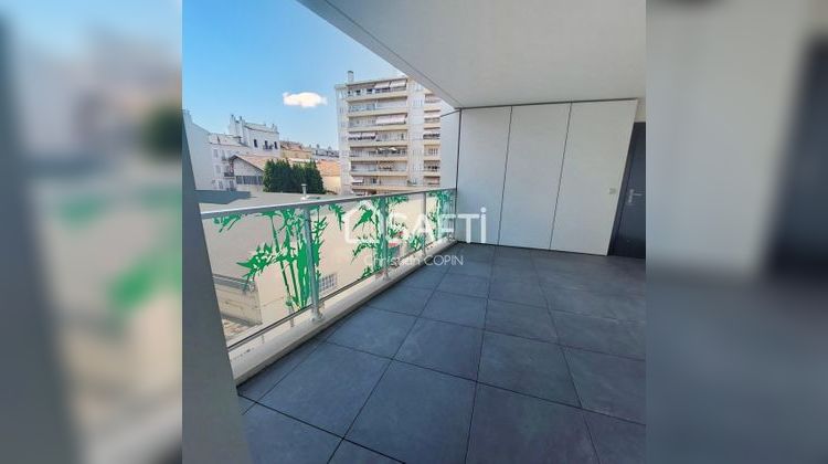 Ma-Cabane - Vente Appartement Toulon, 54 m²