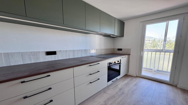 Ma-Cabane - Vente Appartement Toulon, 63 m²