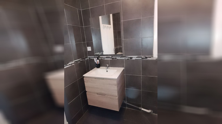 Ma-Cabane - Vente Appartement TOULON, 61 m²