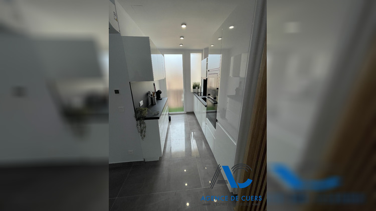 Ma-Cabane - Vente Appartement TOULON, 65 m²