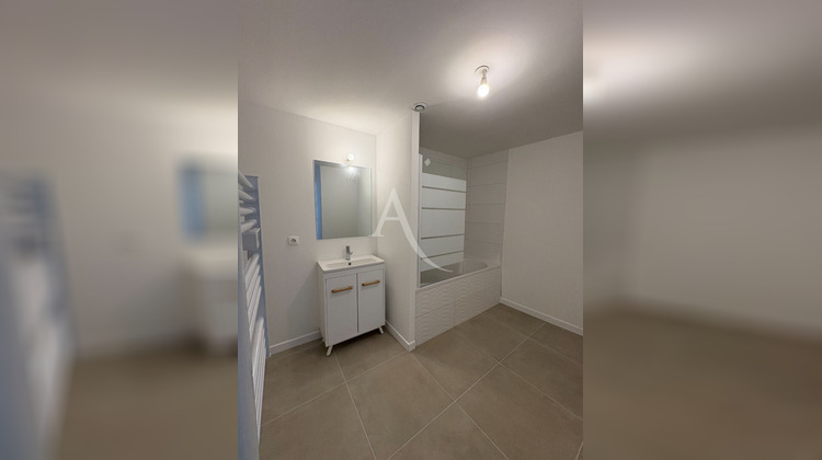 Ma-Cabane - Vente Appartement TREFFIEUX, 51 m²