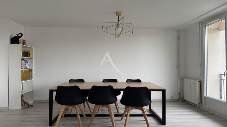 Ma-Cabane - Vente Appartement TRELAZE, 80 m²