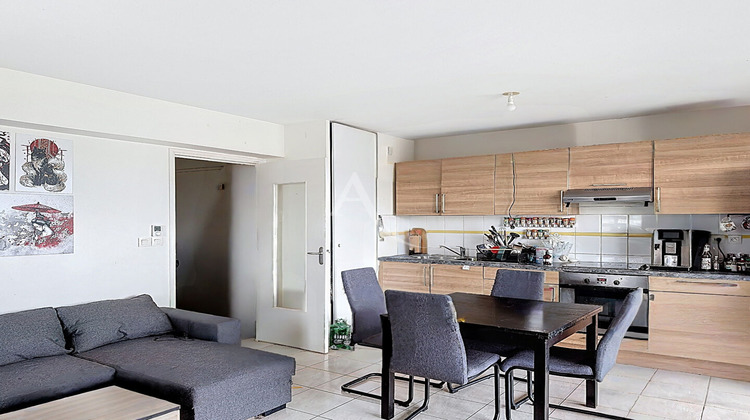 Ma-Cabane - Vente Appartement TRELAZE, 61 m²