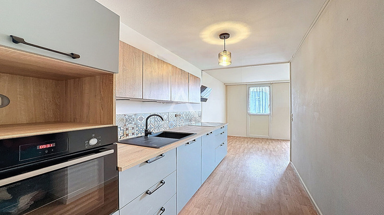 Ma-Cabane - Vente Appartement TRELAZE, 57 m²