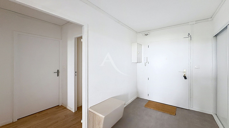 Ma-Cabane - Vente Appartement TRELAZE, 57 m²