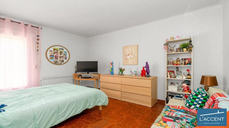 Ma-Cabane - Vente Appartement Uchaud, 111 m²