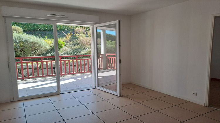 Ma-Cabane - Vente Appartement USTARITZ, 56 m²