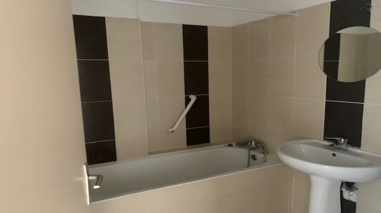 Ma-Cabane - Vente Appartement Uzès, 40 m²