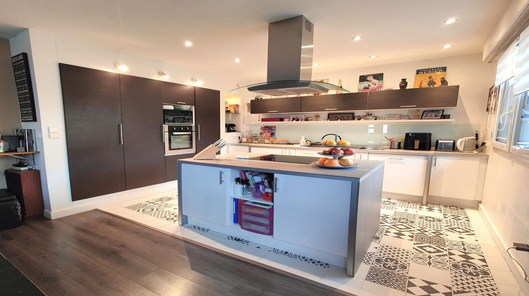 Ma-Cabane - Vente Appartement VAIRES-SUR-MARNE, 111 m²