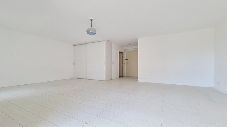Ma-Cabane - Vente Appartement VALBONNE, 38 m²