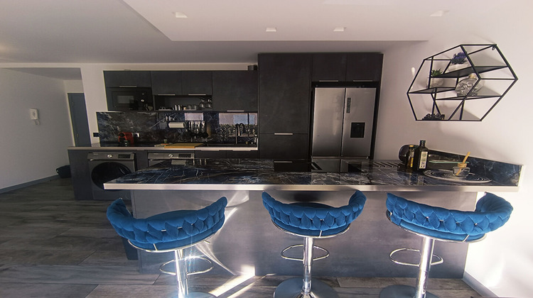 Ma-Cabane - Vente Appartement VALLAURIS, 46 m²