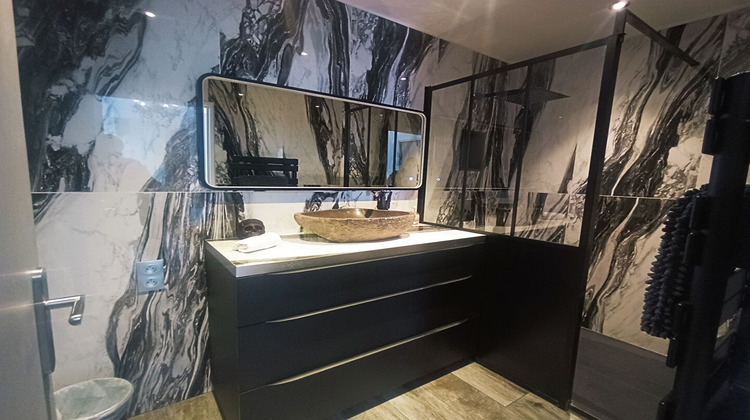 Ma-Cabane - Vente Appartement VALLAURIS, 46 m²