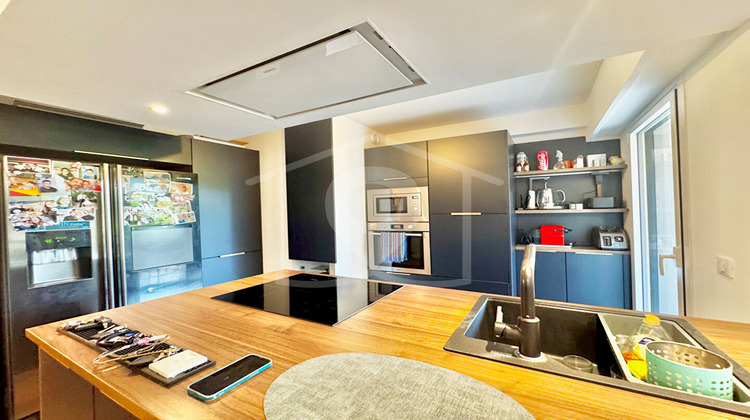 Ma-Cabane - Vente Appartement VALLAURIS, 72 m²