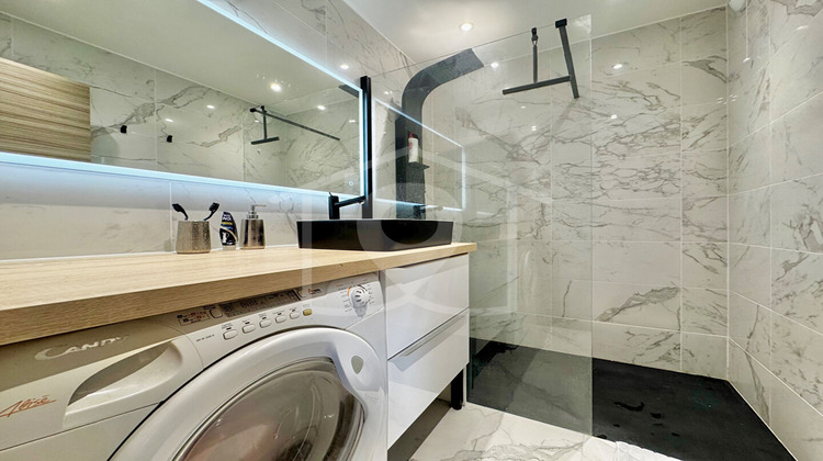 Ma-Cabane - Vente Appartement VALLAURIS, 72 m²