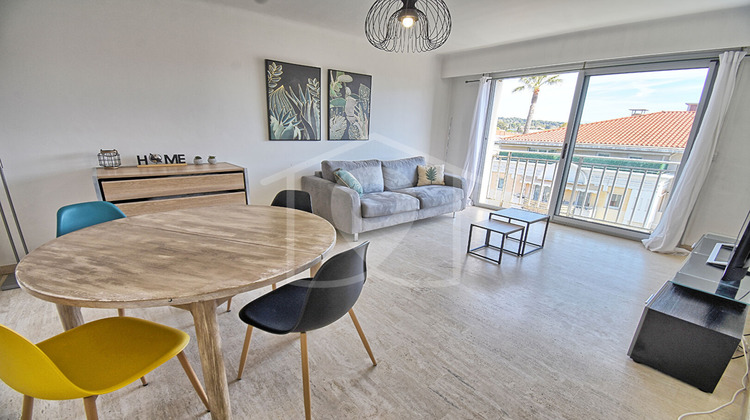 Ma-Cabane - Vente Appartement VALLAURIS, 50 m²