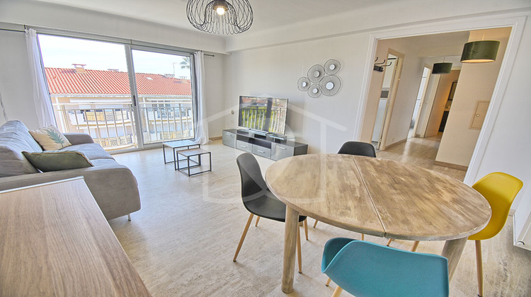 Ma-Cabane - Vente Appartement VALLAURIS, 50 m²