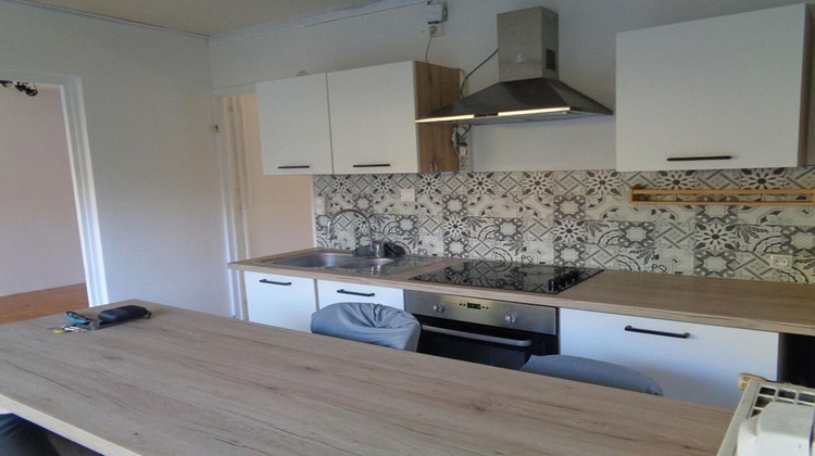 Ma-Cabane - Vente Appartement VALS PRES LE PUY, 67 m²