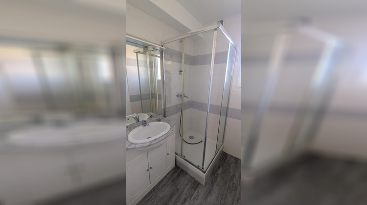 Ma-Cabane - Vente Appartement VARENNES SUR ALLIER, 81 m²