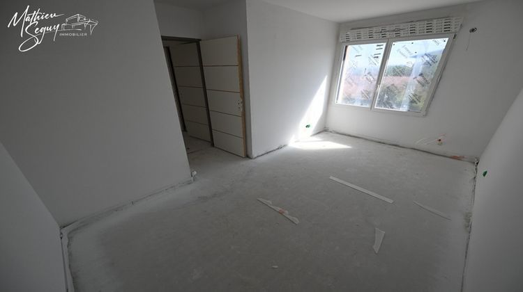 Ma-Cabane - Vente Appartement VAUGNERAY, 70 m²