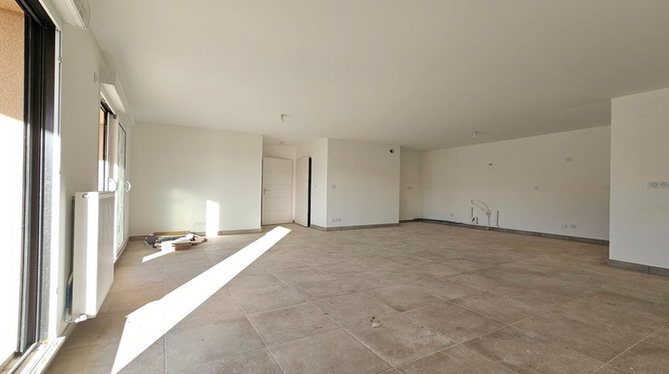 Ma-Cabane - Vente Appartement VAUGNERAY, 102 m²