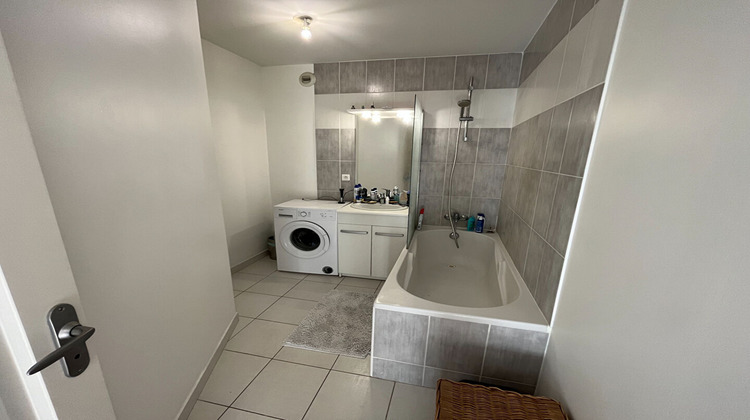 Ma-Cabane - Vente Appartement VAUGNERAY, 63 m²