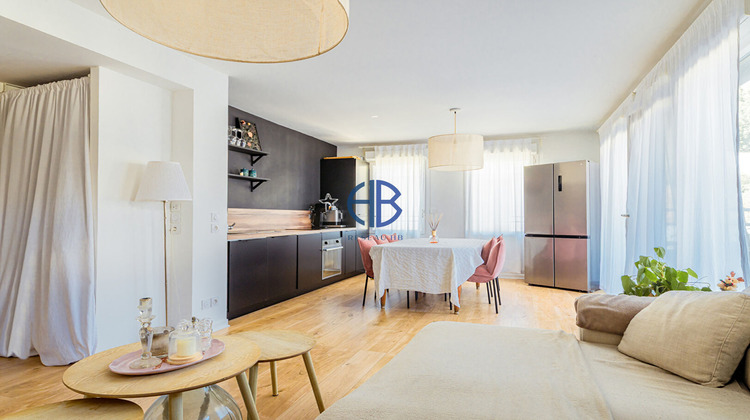 Ma-Cabane - Vente Appartement VAULNAVEYS-LE-HAUT, 65 m²