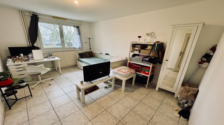 Ma-Cabane - Vente Appartement Vaulx-en-Velin, 72 m²